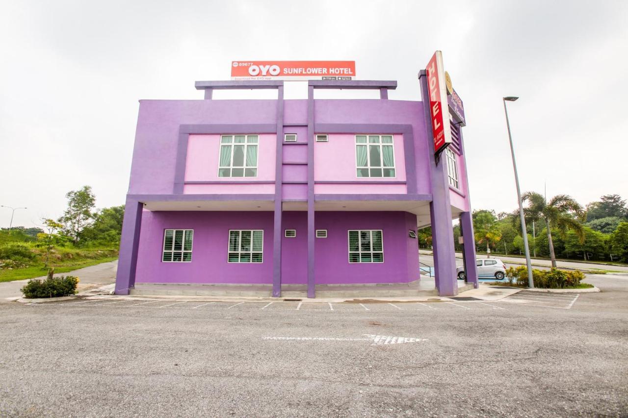 Oyo 89677 Sunflower Hotel Seremban Exteriér fotografie